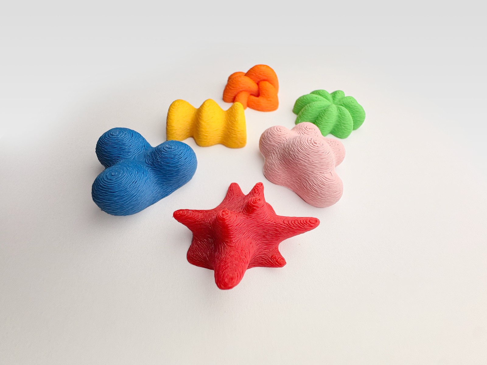 Abstrakte Kühlschrankmagnete – 6er-Set